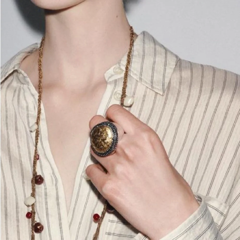 NWT Zara Crystals Texture Maxi Ring